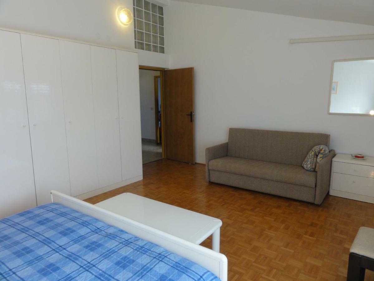 Nice And Cozy Apartment Ferry In Medulin Eksteriør bilde
